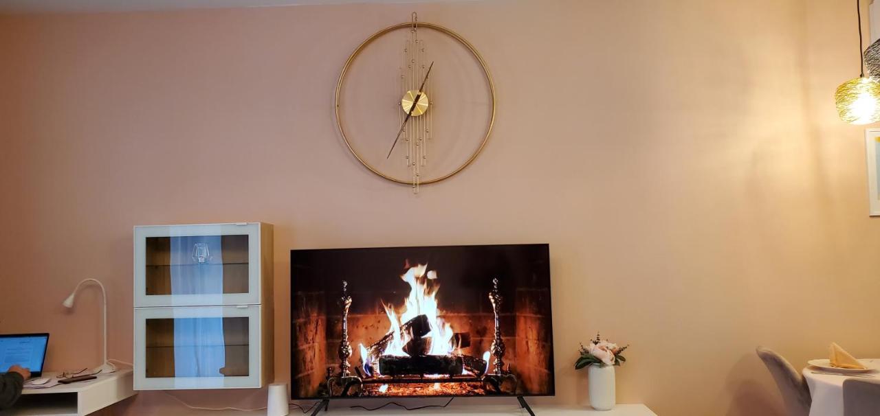 Apartament Dn Rose Apartmant